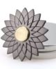 تصویر  اسپینر دستی فلزی مدل گل خاکستری